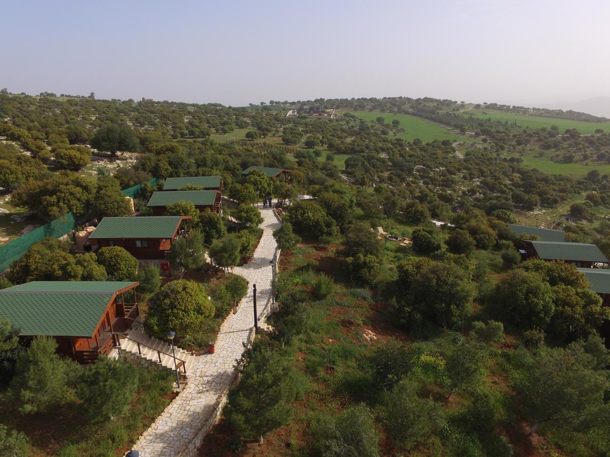Mountain Breeze Lodge & Resort Al Salt Exterior foto
