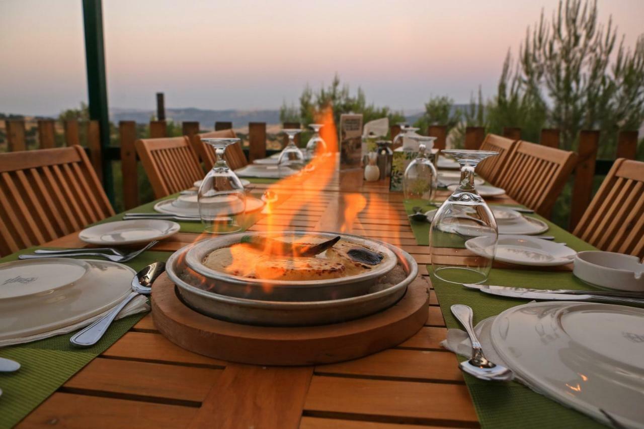 Mountain Breeze Lodge & Resort Al Salt Exterior foto